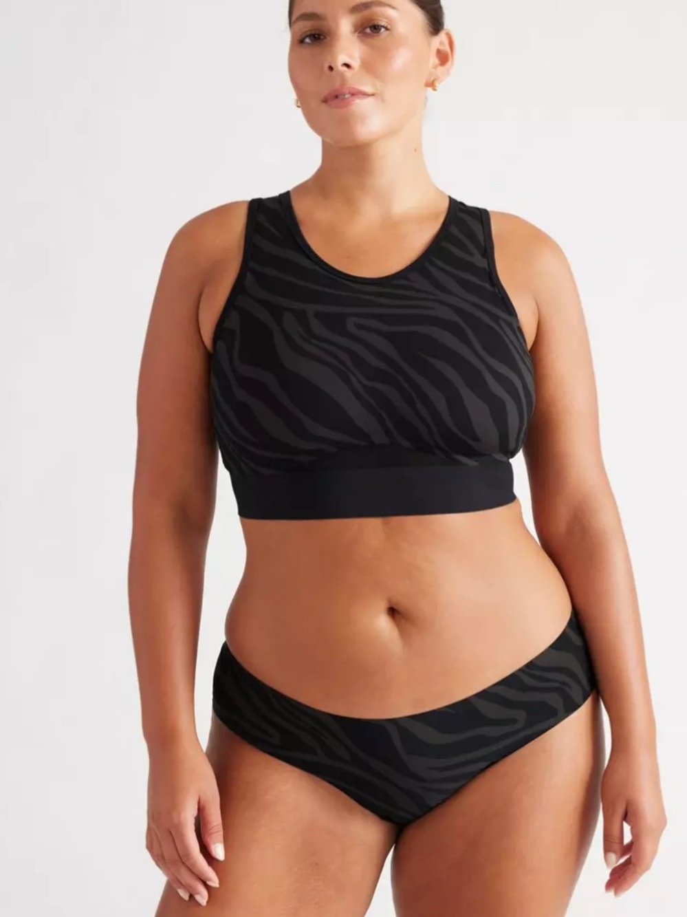 Knix Momenta Racerback Sports Bra